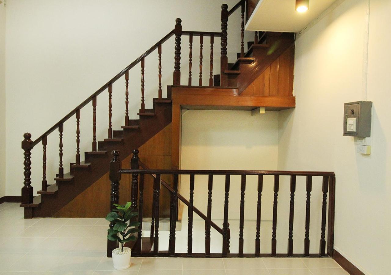 Chaiwat Hostel Bangkok Eksteriør bilde